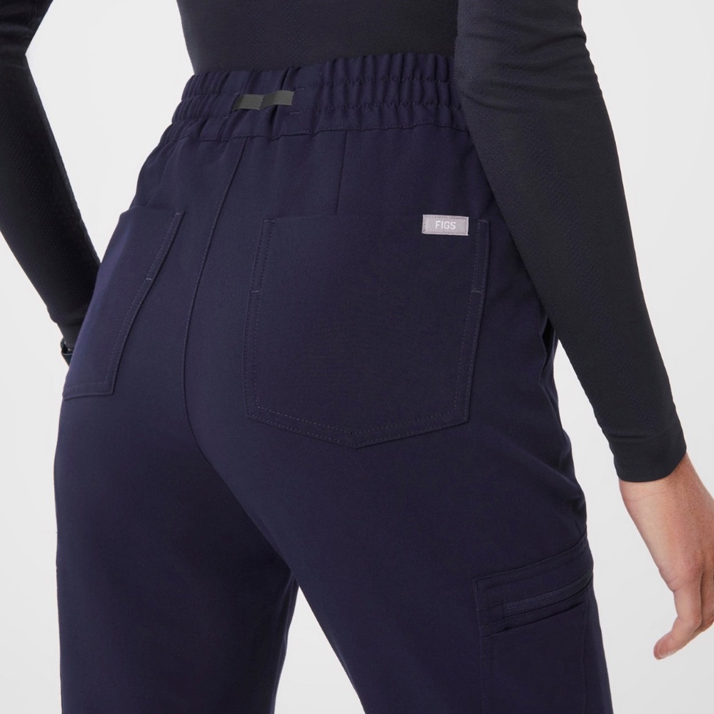 FIGS | Navy High Waisted Uman Relaxed Jogger Scrub Pants (size med TALL) - Picture 4 of 7
